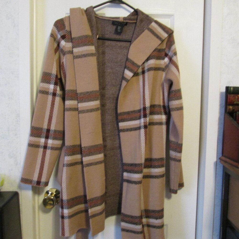 Tahari Tartan Plaid Hooded, Pockets, Tie Cardigan Size Medium